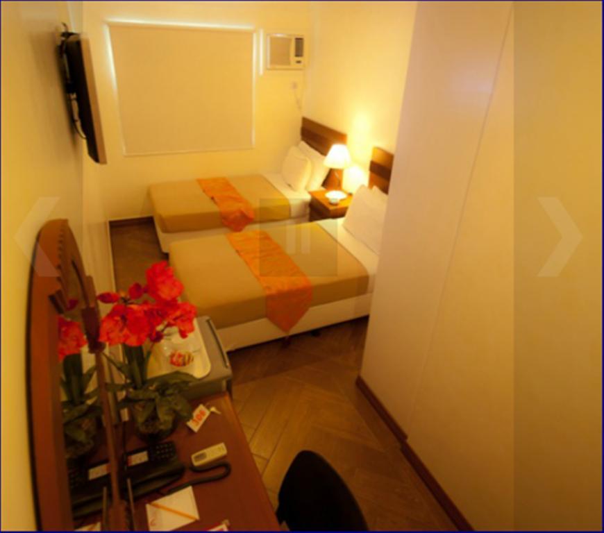 Avitel Hotel ماكاتي الغرفة الصورة