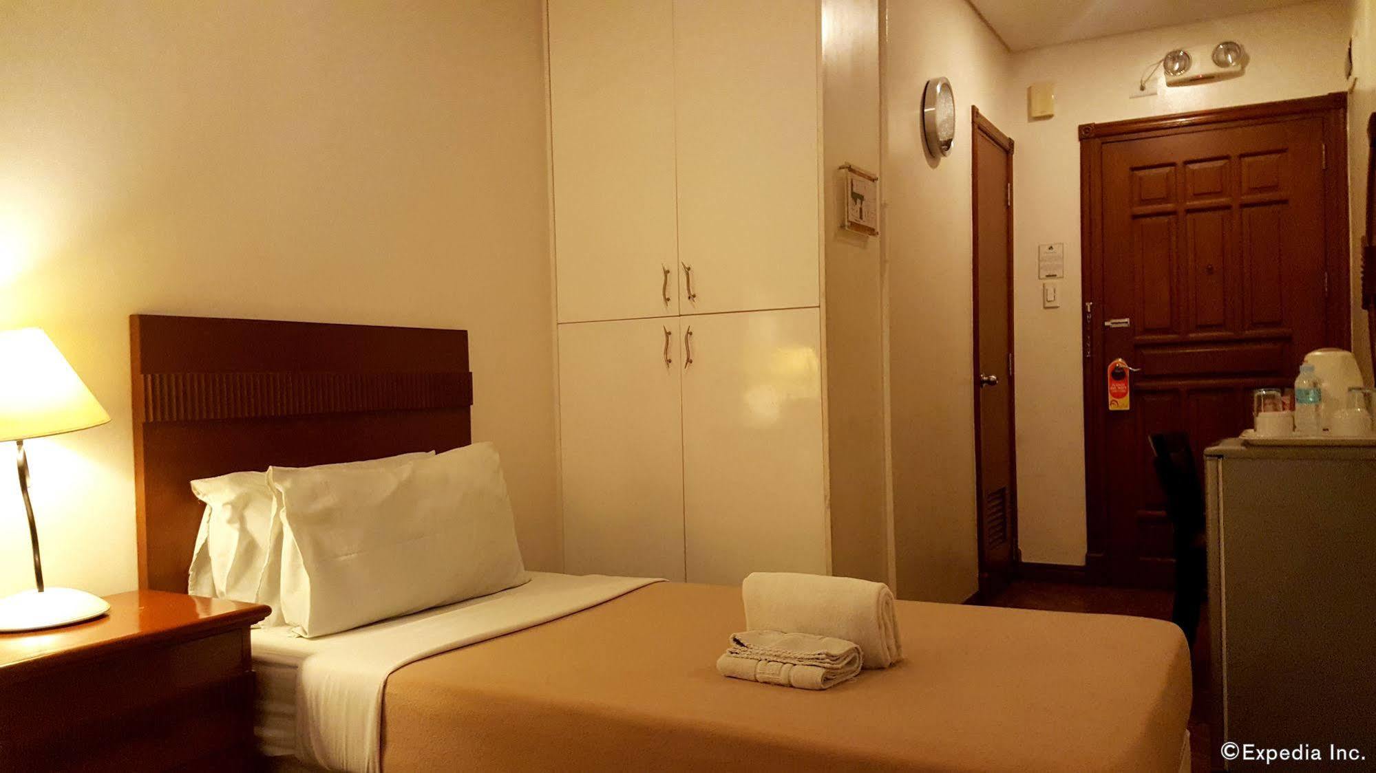 Avitel Hotel ماكاتي المظهر الخارجي الصورة