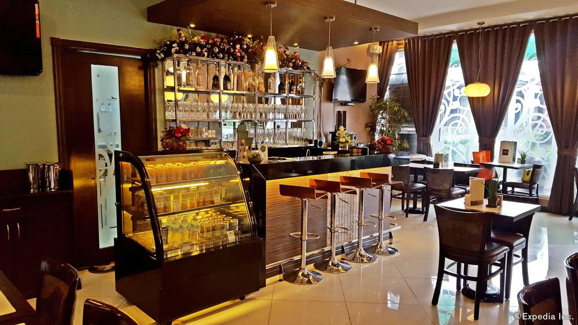 Avitel Hotel ماكاتي المظهر الخارجي الصورة